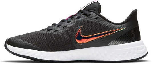 Nike revolution 5 black kids
