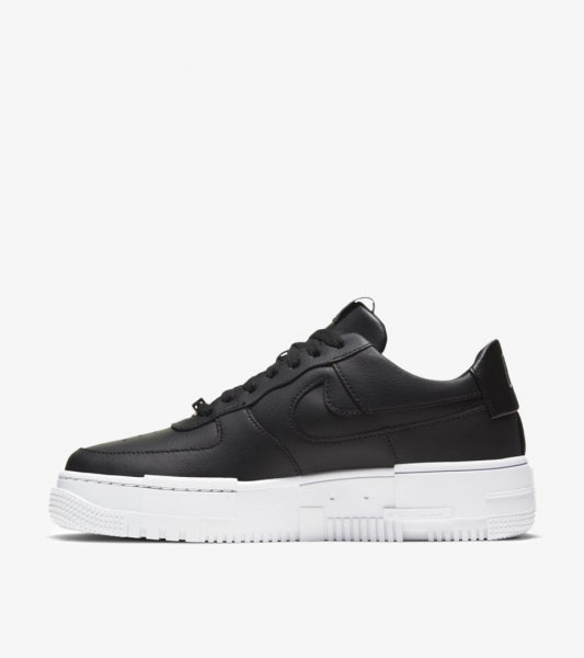 Nike Air Force 1 pixel scarpa nera