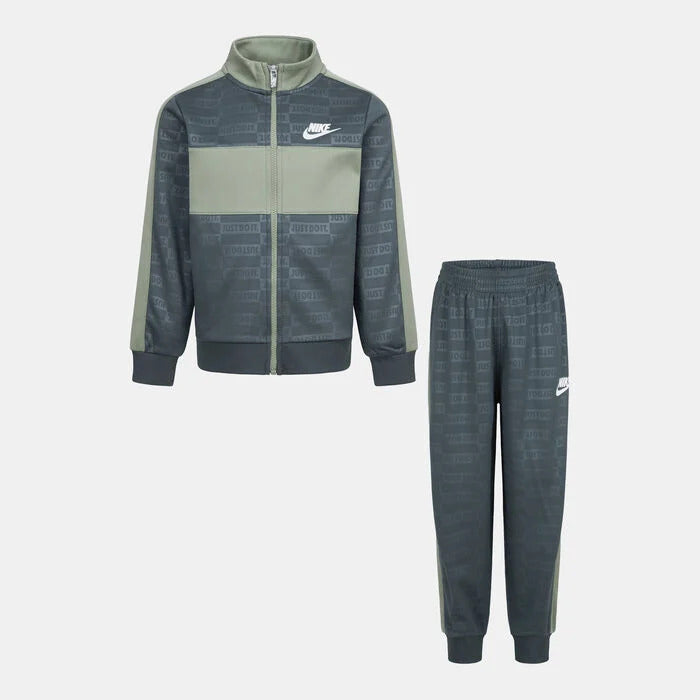 nike kids' sportswear club tricot tracksuit