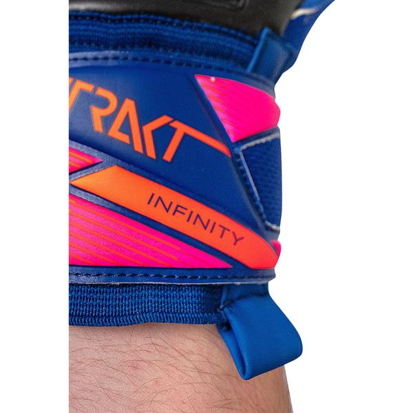 reusch attrakt infinity evolution nc