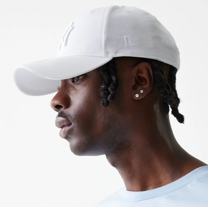 CAPPELLO NEW ERA TOTAL WHITE