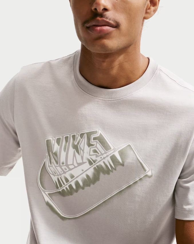 nike sportswear t-shirt grigio grafic uomo