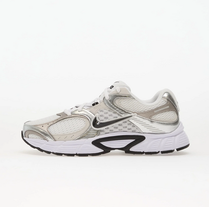 Nike V5 RNR White/Black