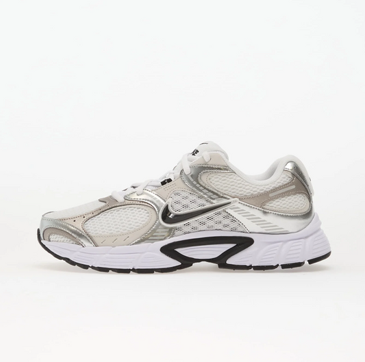 Nike V5 RNR White/Black