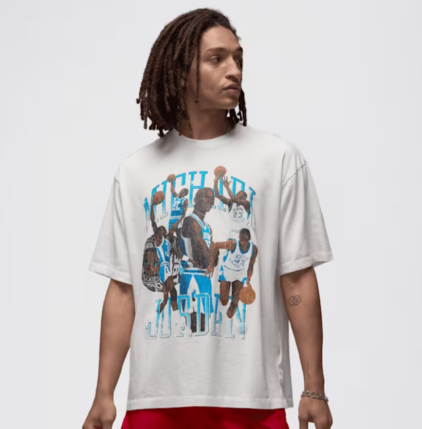 jordan flight essentials men's graphic t-shirt-bianco