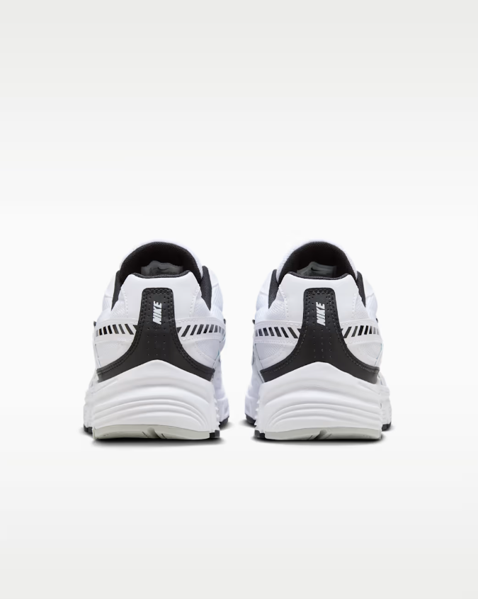 nike initiator white black uomo