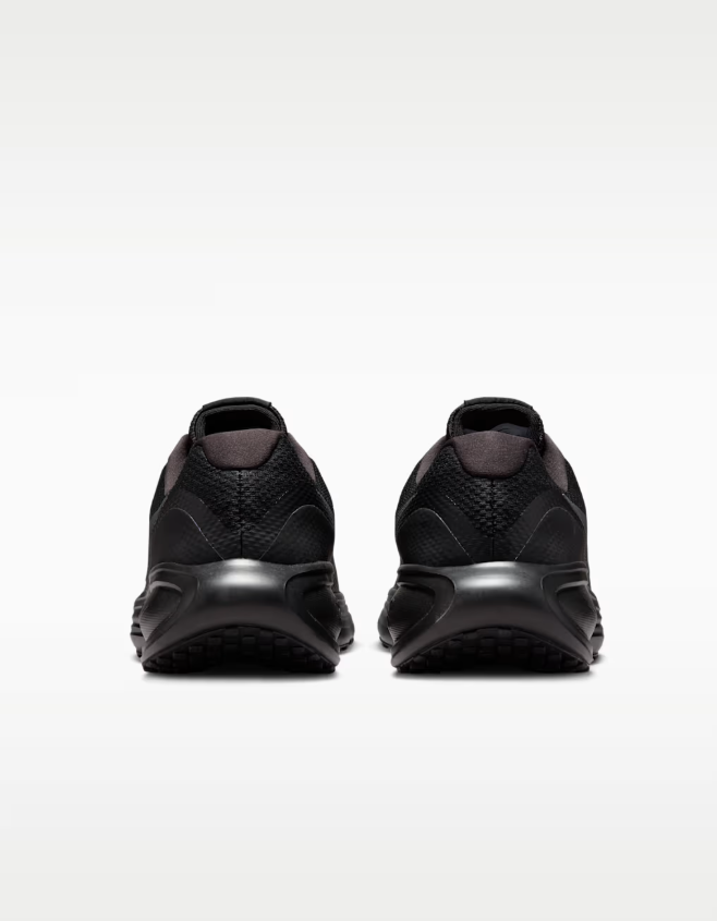 nike revolution 8 black uomo