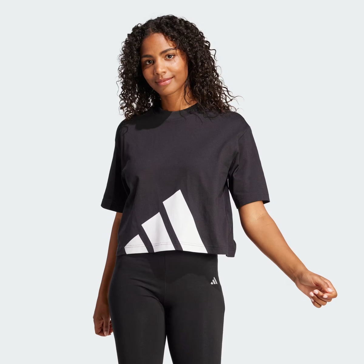 adidas essentials big logo boyfriend tee black donna