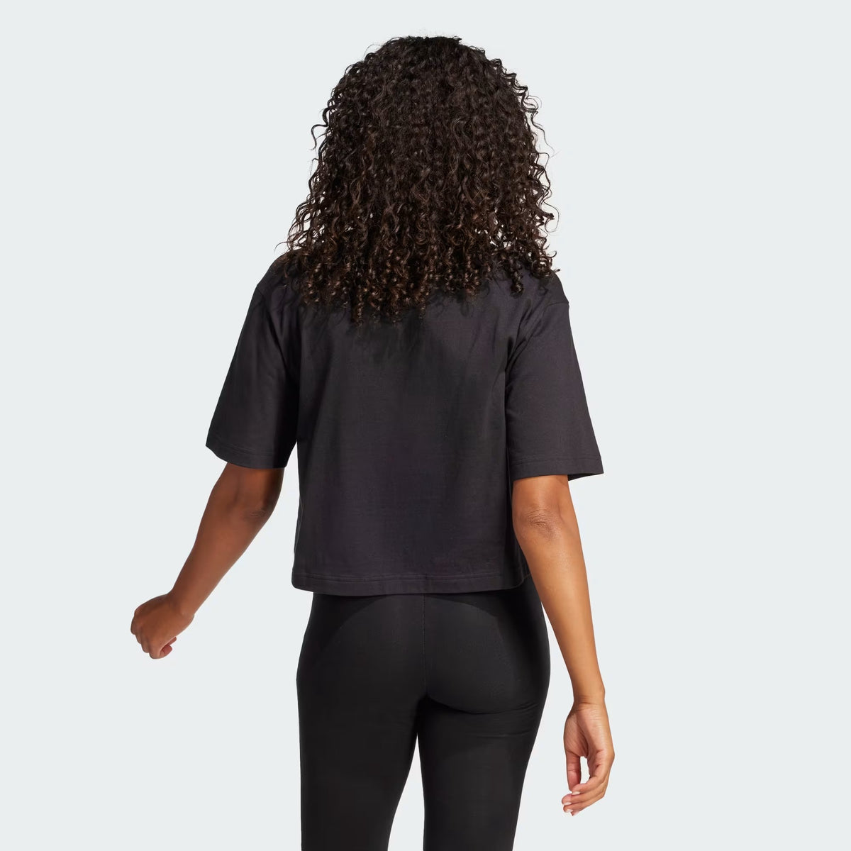 adidas essentials big logo boyfriend tee black donna